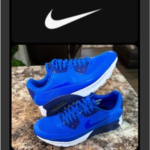 Nike Air Max Women’s Sneakers